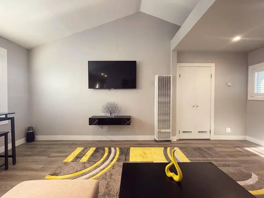 Nightly Modern 1 Bed 12A Apartment Los Angeles