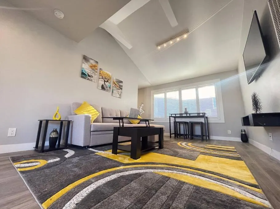 Nightly Modern 1 Bed 12A location
